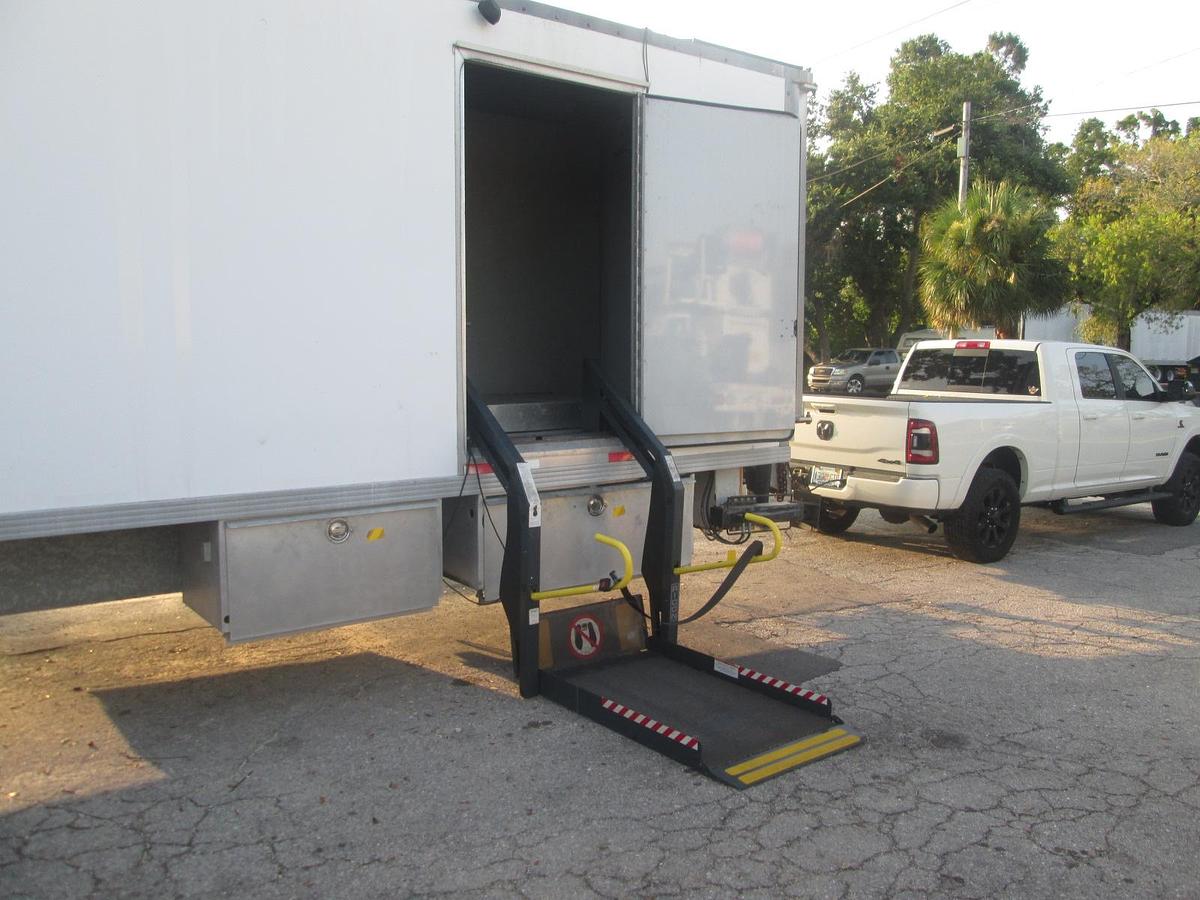 Used 2005 Century Industries Mobil Stage