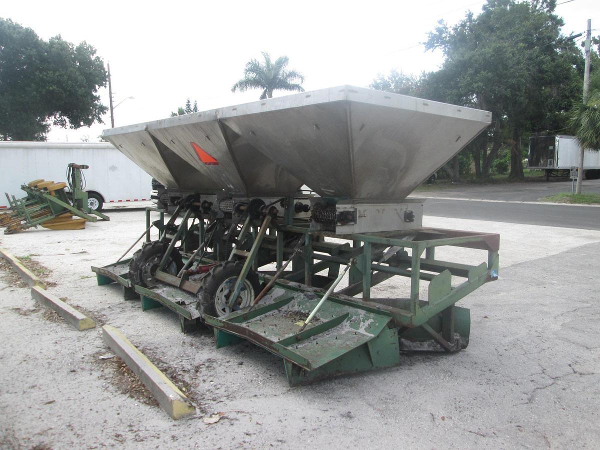 Used Kennco 3 Row Bedder With Fertilizer Spreader