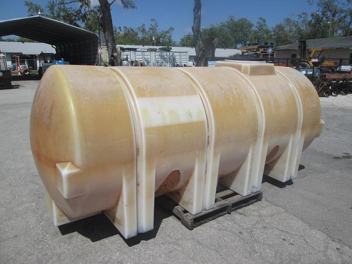Used 1000 Gallon Poly Tank