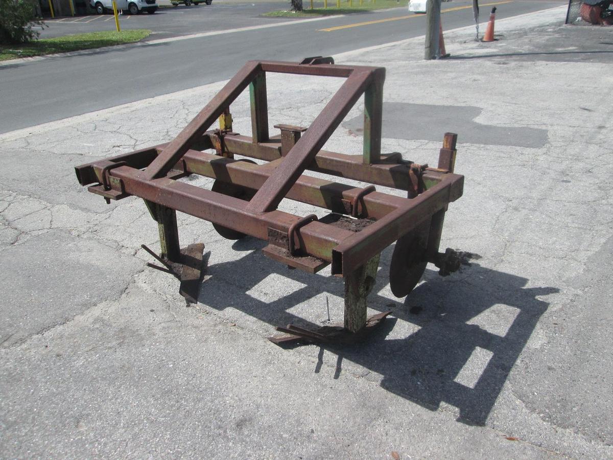 Used 3 Point Plastic Lifter