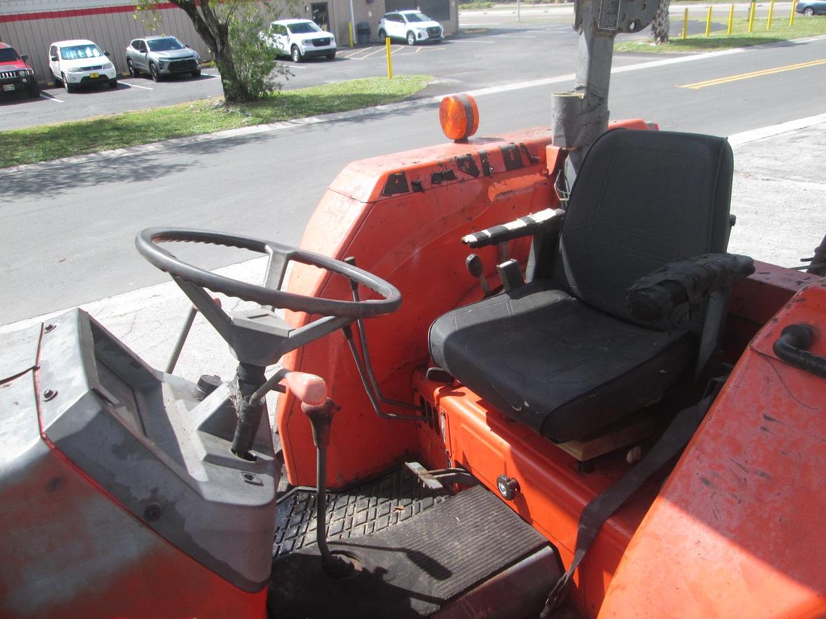 Used 2006 Kubota M9000 High Crop Tractor