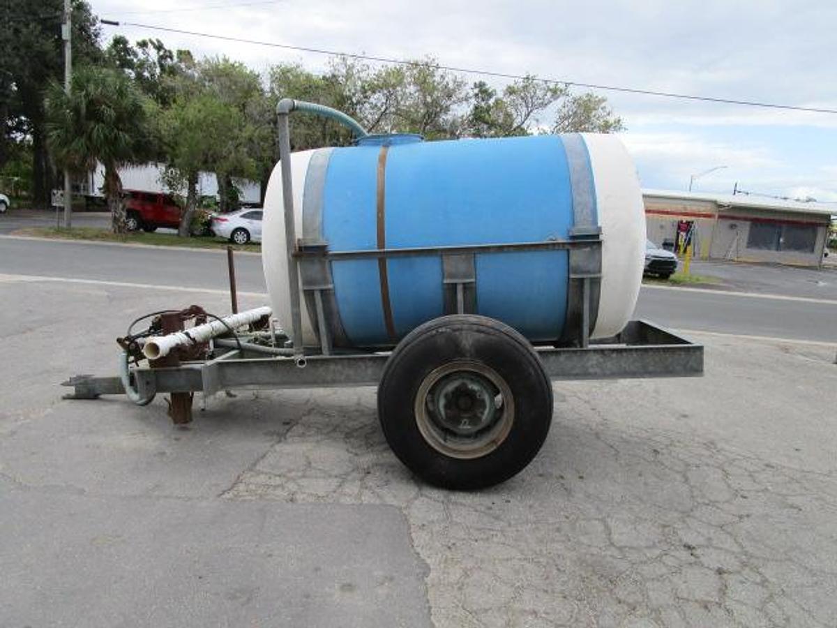 Used 1200 Gallon Kennco Water Wagon