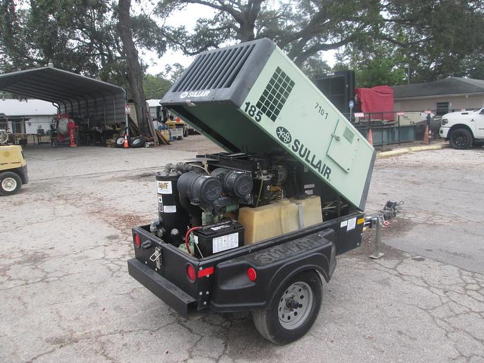 Used 2002 Sullair 185CFM Trailer Mounted Air Compressor