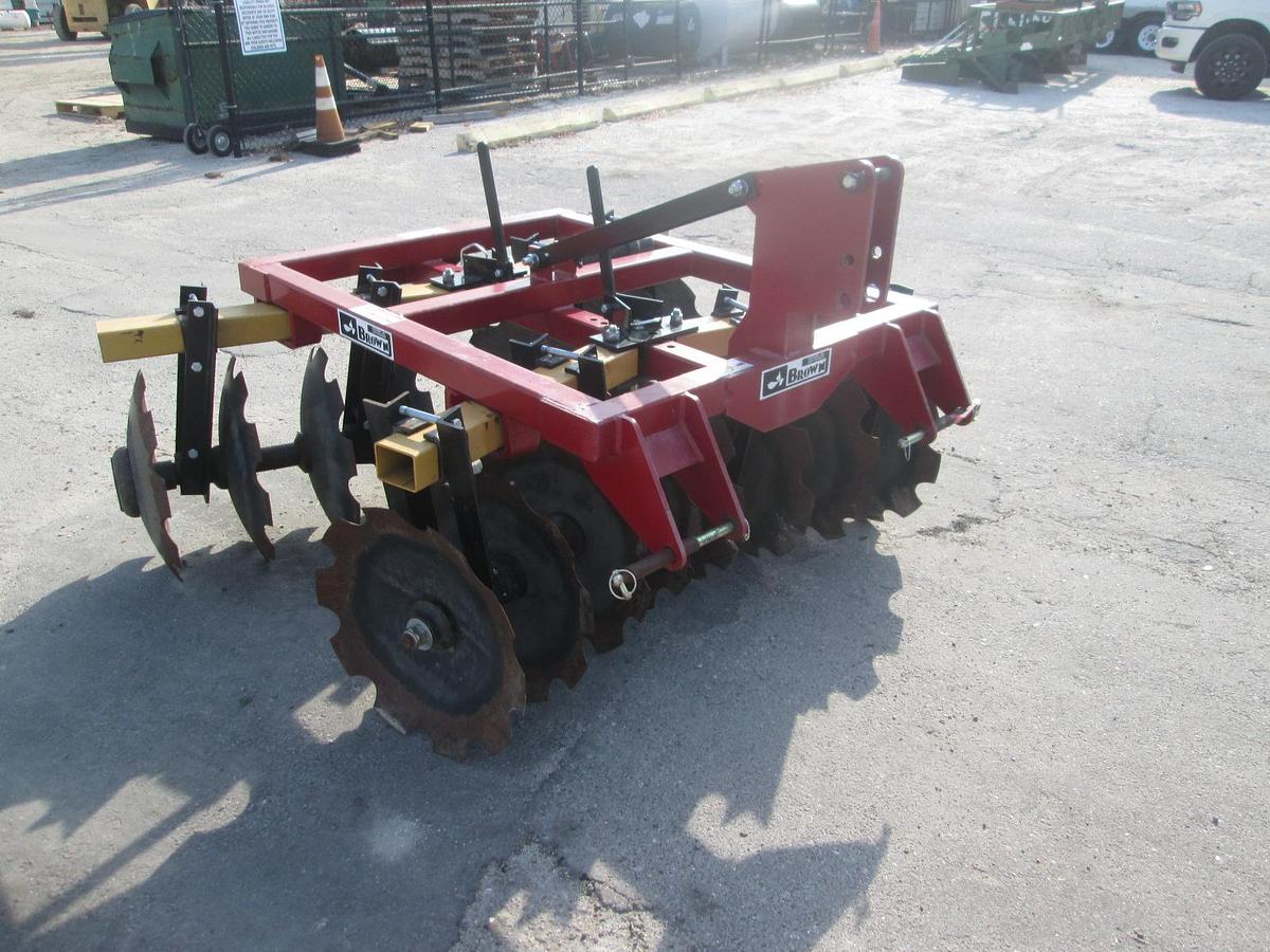 Used Brown 6' 3 Point Disc