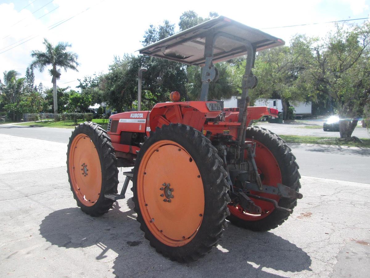 Used 2006 Kubota M9000 High Crop Tractor