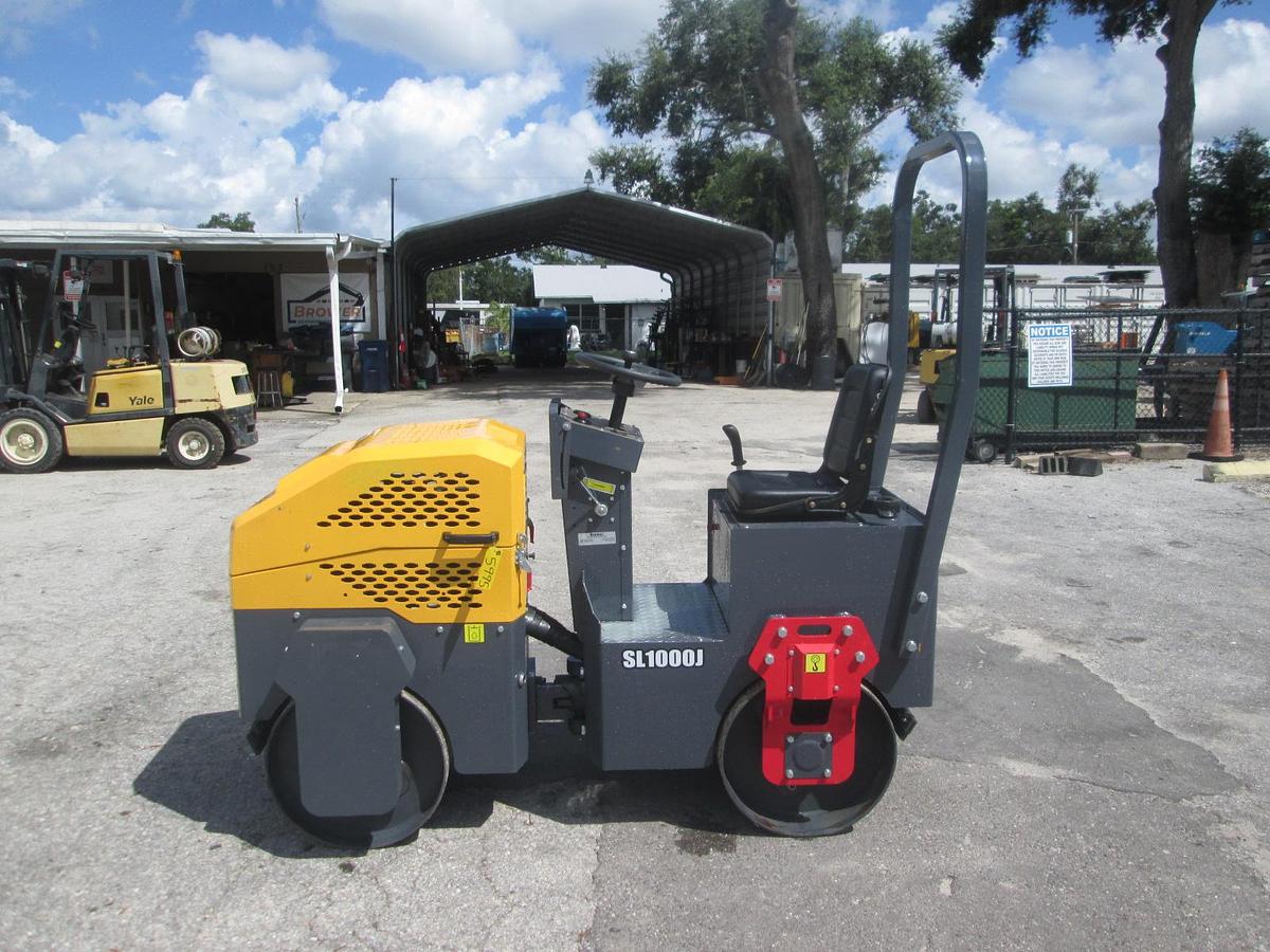 New 2025 Fland SL1000 Vibratory Roller