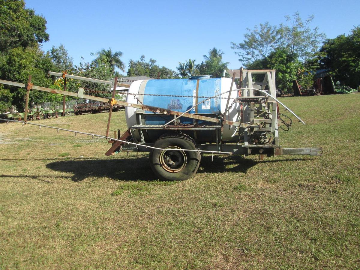 Used 1200 Gallon Kennco Fertilizer Sprayer