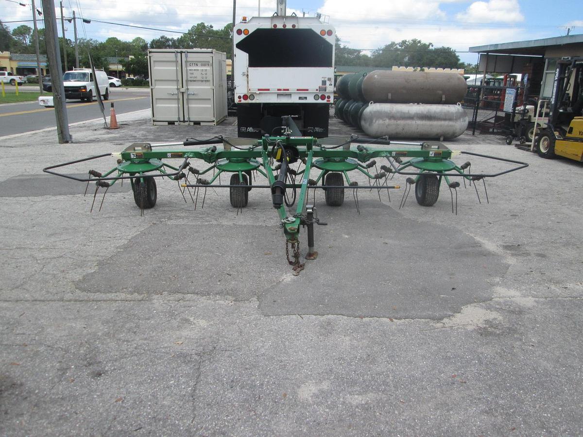 Used Frontier TD3418 Hay Tedder