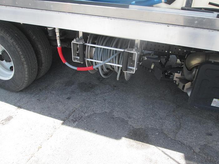 Used 2023 Isuzu NPR Sparkling Bins Trash Can Washing Truck