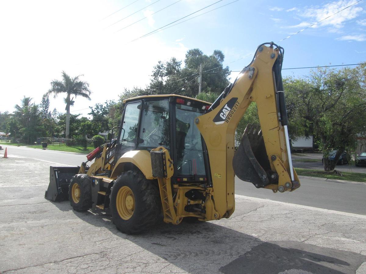 Used 2018 Caterpillar 420F2 Loader Backhoe