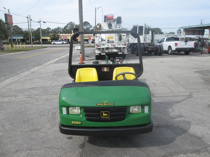 Used John Deere 2020a Pro Gator and Aerator