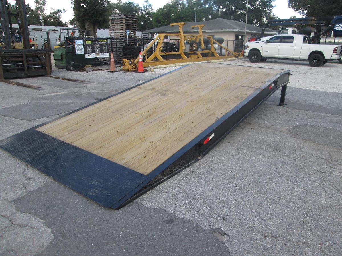 New 8'x20' Loading Ramp