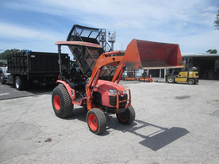 Used 2013 Kubota B3200 Front End Loader Tractor