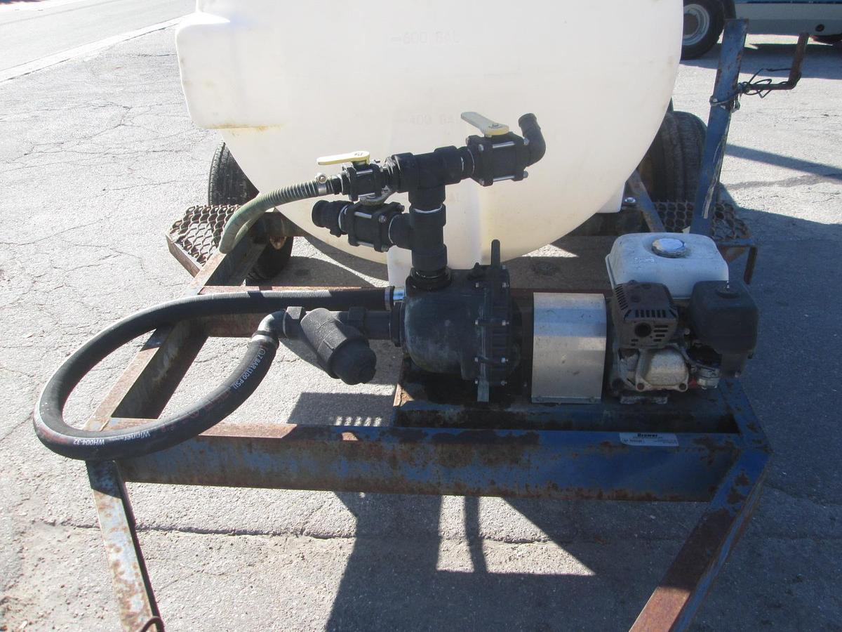 Used 1000 Gallon Nurse Tank