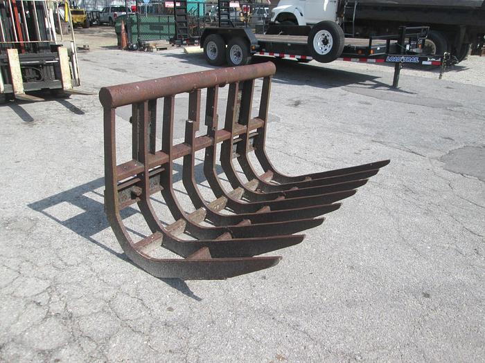 Used 5' John Deere Root Rake