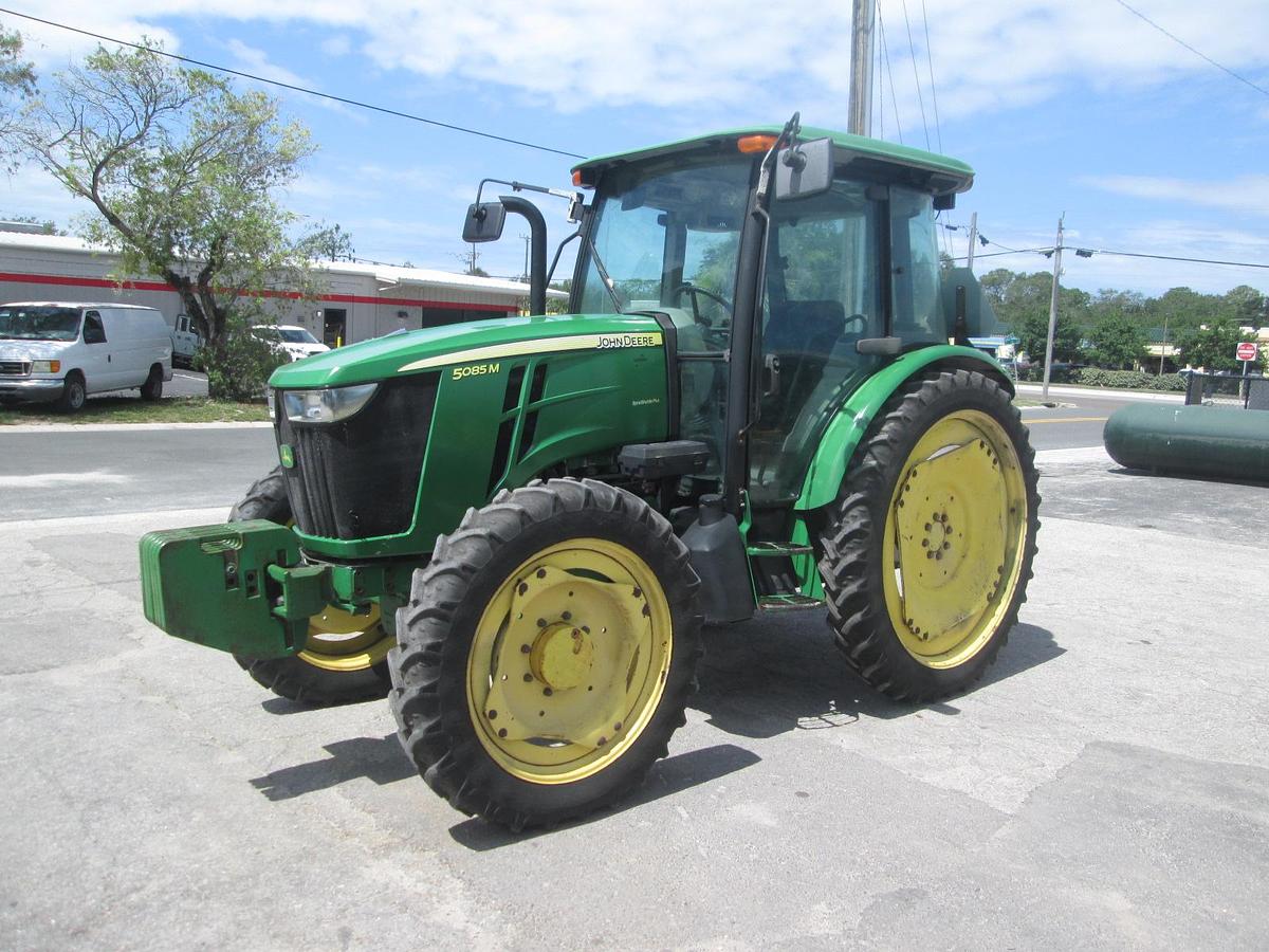Used 2015 John Deere 5085M Tractor