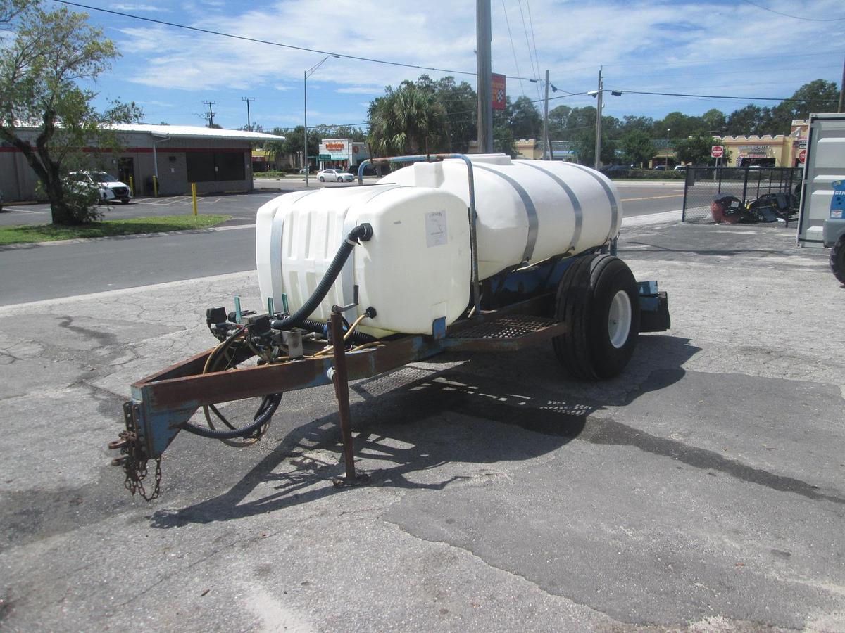 Used 700 Gallon Water Wagon Sprayer
