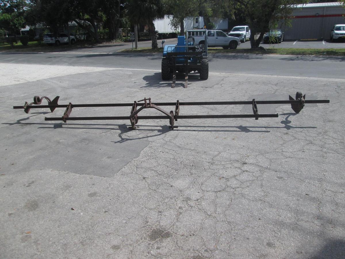 Used 18' Double Tool Bar