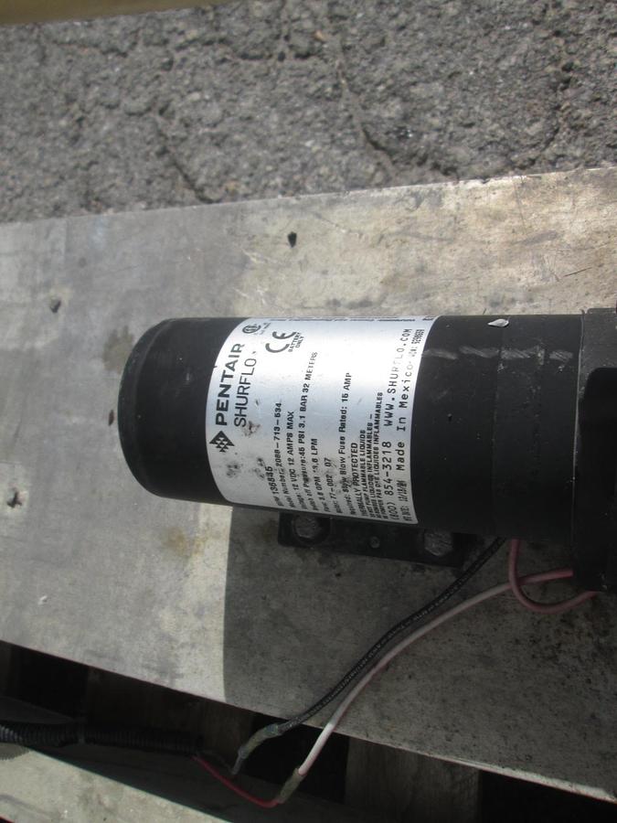 Used 100 Gallon Spray Rig