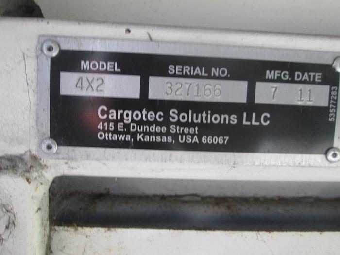 Used 2011 Kalmar Ottawa Spotter Truck