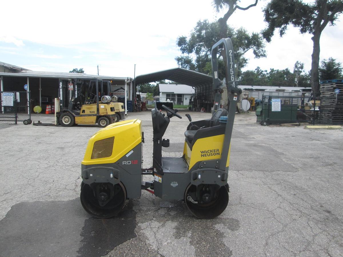 Used 2021 Wacker Neuson RD12 Roller