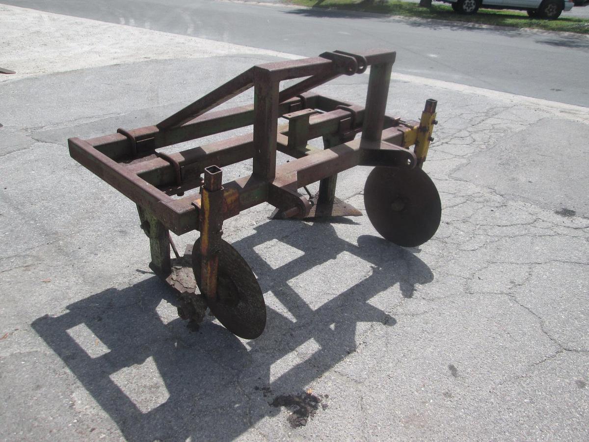 Used 3 Point Plastic Lifter