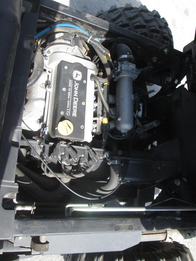 Used 2018 John Deere XUV 825 Gator