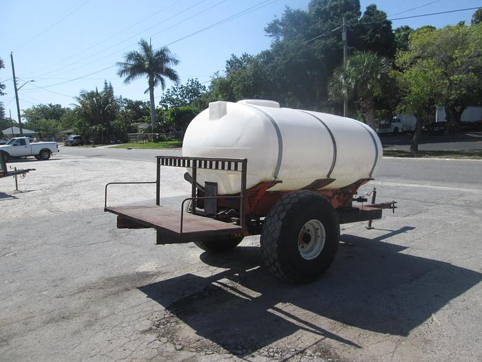 Used 750 Gallon Pull Behind Water Wagon