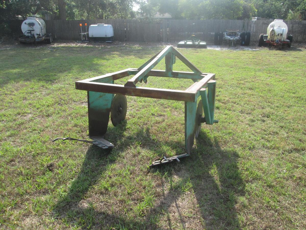 Used Kennco Plastic Lifter