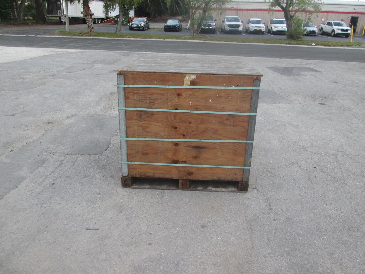 Used Shipping or Storage containers, boxes, wood crates (Heavy-Duty)