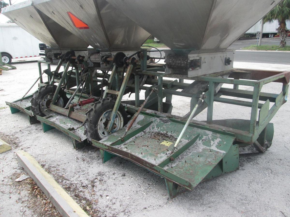 Used Kennco 3 Row Bedder With Fertilizer Spreader