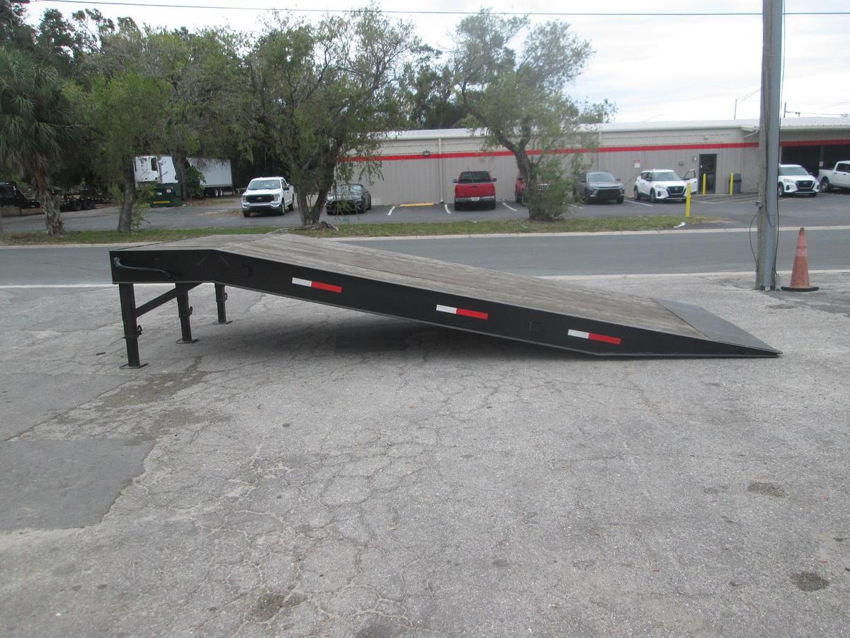 New 8'x20' Loading Ramp