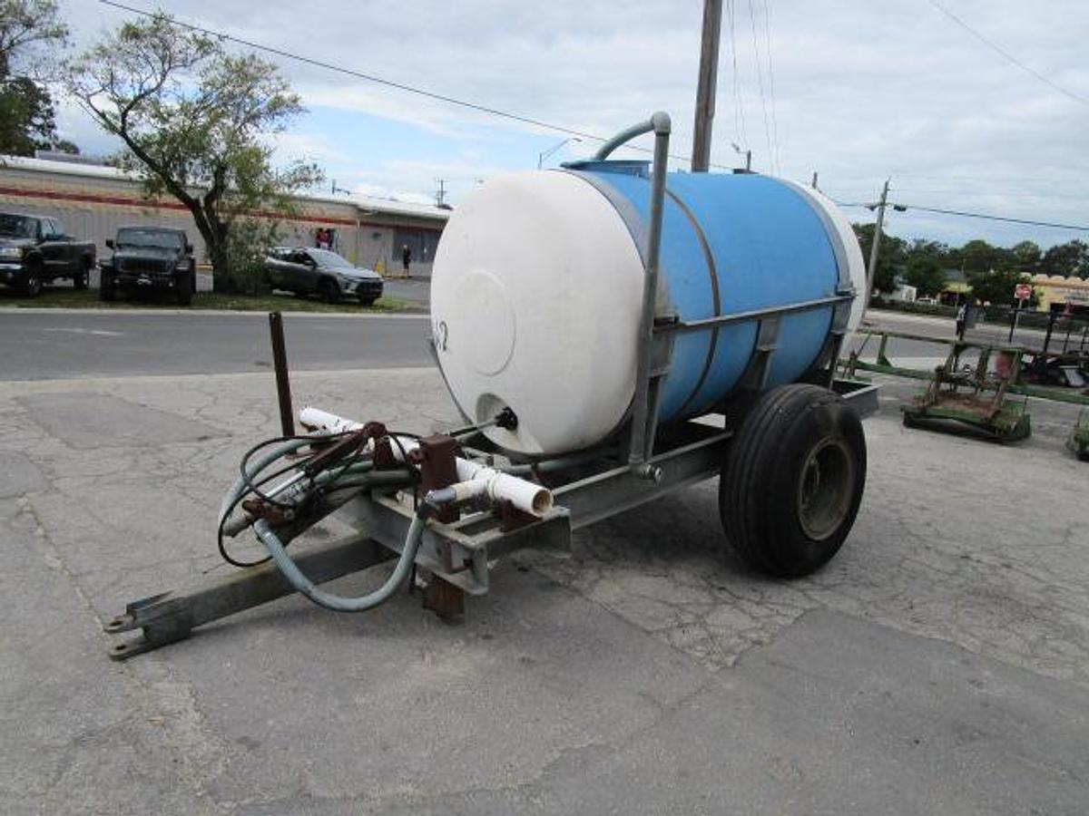 Used 1200 Gallon Kennco Water Wagon