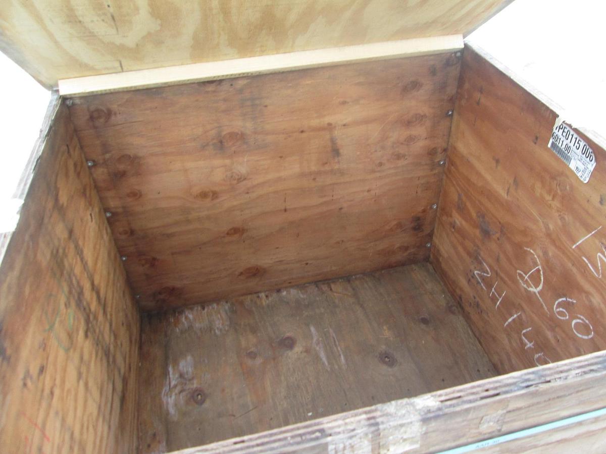 Used Shipping or Storage containers, boxes, wood crates (Heavy-Duty)