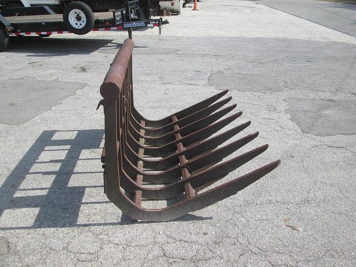 Used 5' John Deere Root Rake