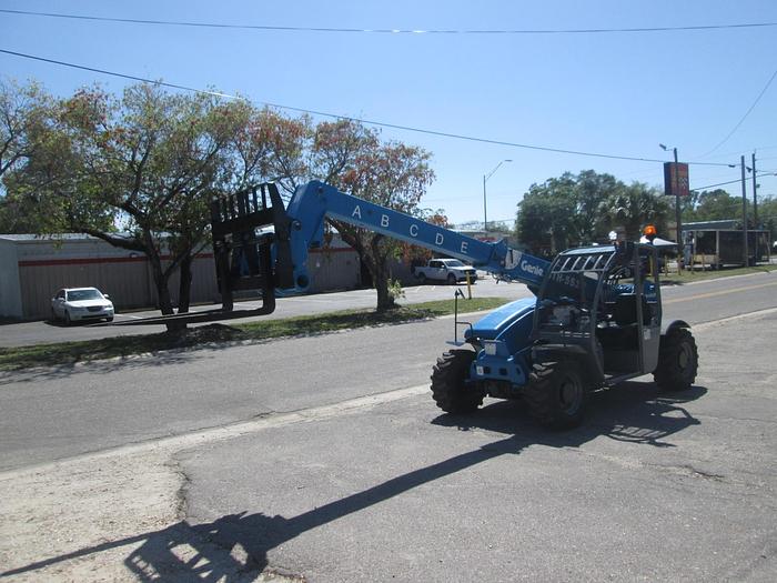 Used 2015 Genie GTH 5519 Telehandler