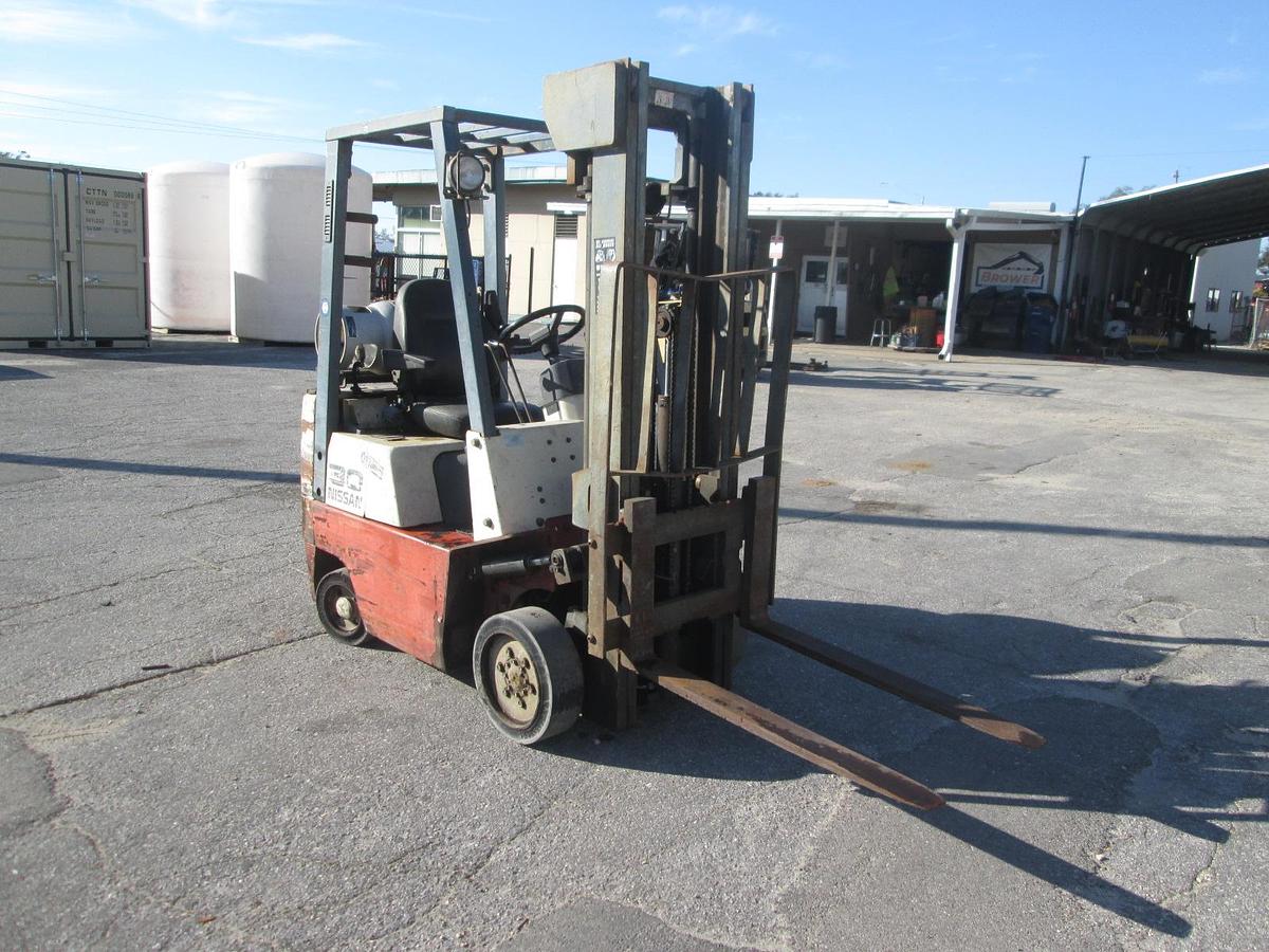 Used  Nissan 3000 LB Forklift
