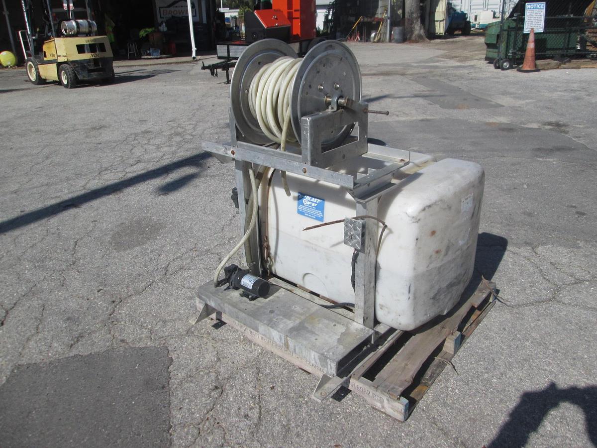 Used 100 Gallon Spray Rig