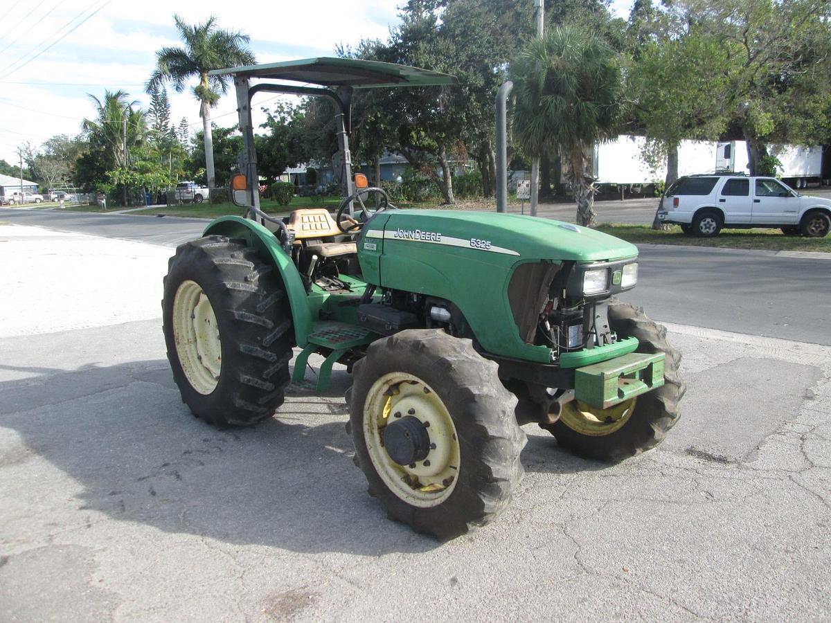 Used 2006 John Deere 5325 Tractor