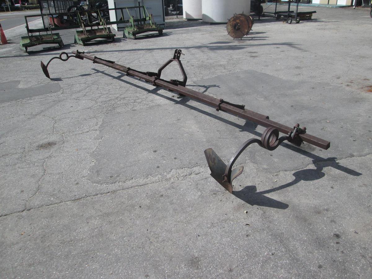 Used 18' Double Tool Bar
