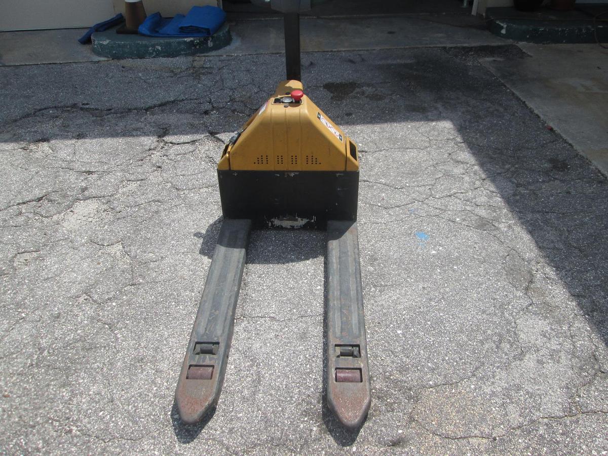 Used Big Joe E-30 Electric Pallet Jack
