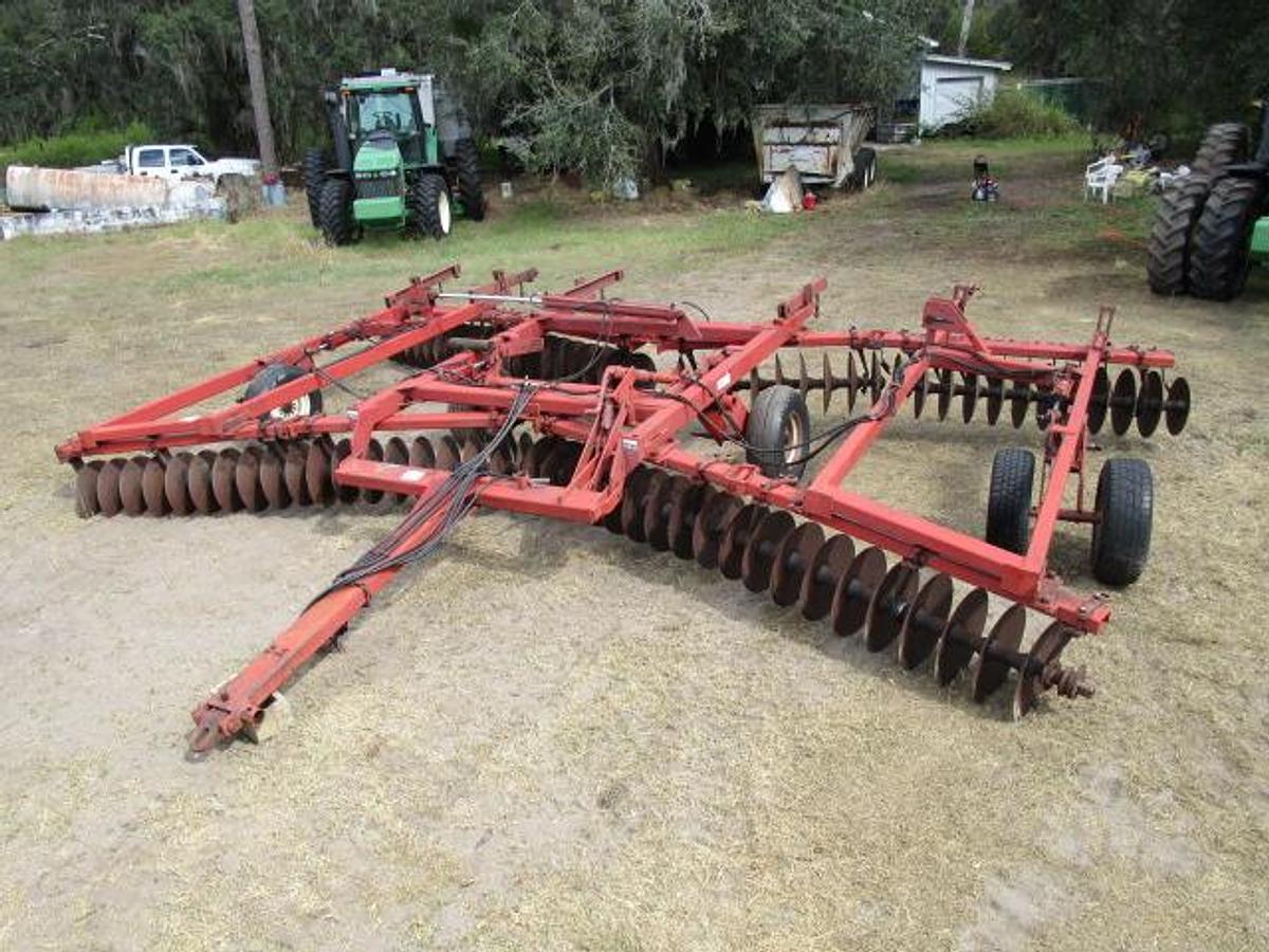 Used Case IH 3900 Pull Behind Disc