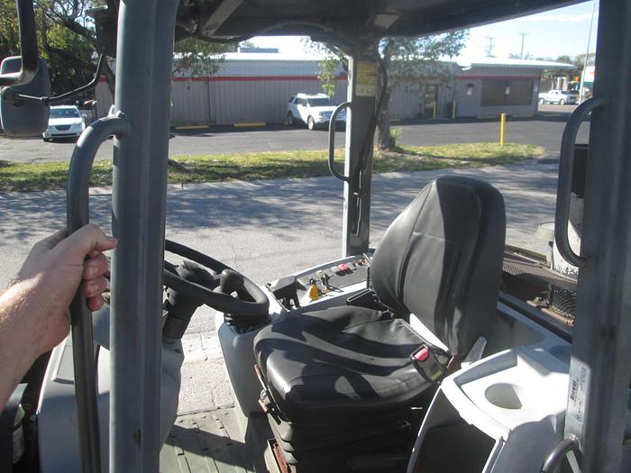 Used 2009 Caterpillar 906H Wheel Loader