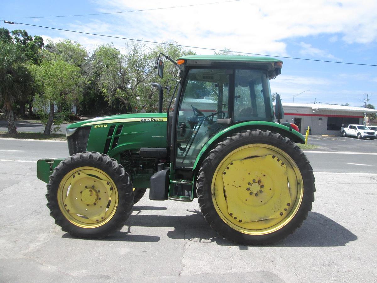 Used 2015 John Deere 5085M Tractor