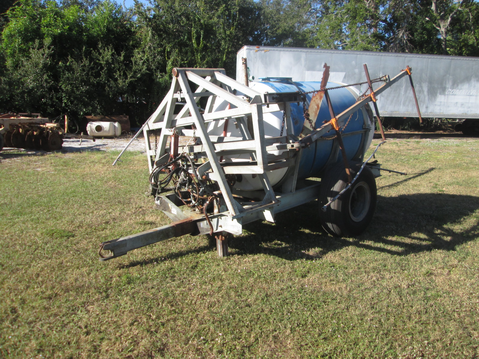 Used 1200 Gallon Kennco Fertilizer Sprayer