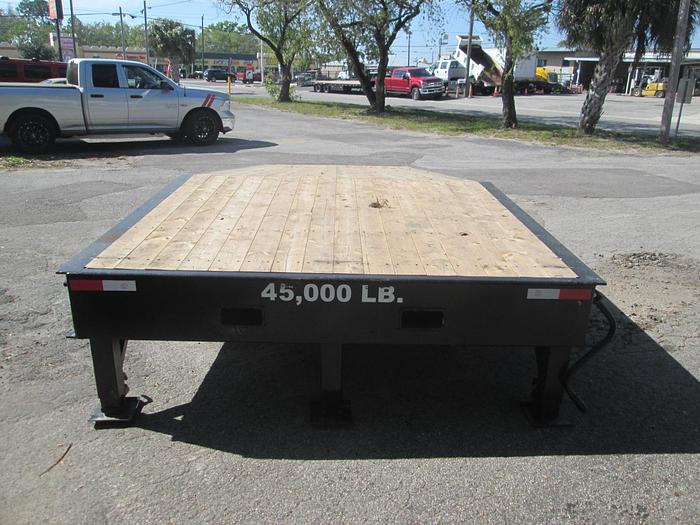 New 8'x25' Loading Dock Ramp