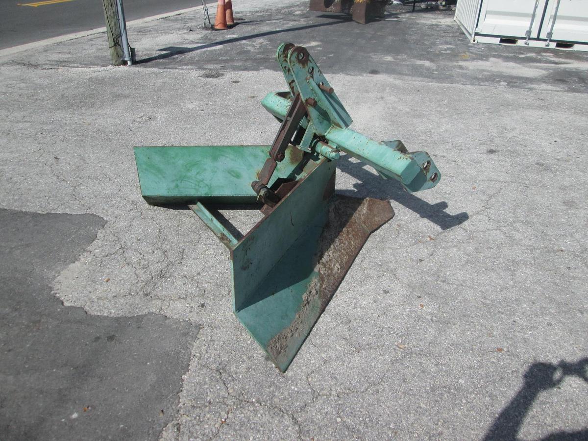 Used Oliver Dalhman 6' V Plow