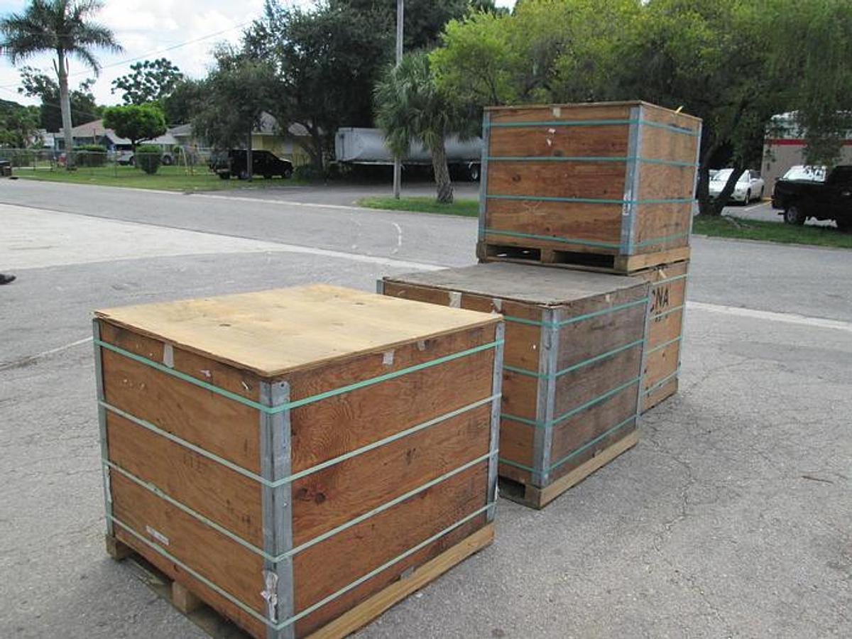 Used Shipping or Storage containers, boxes, wood crates (Heavy-Duty)