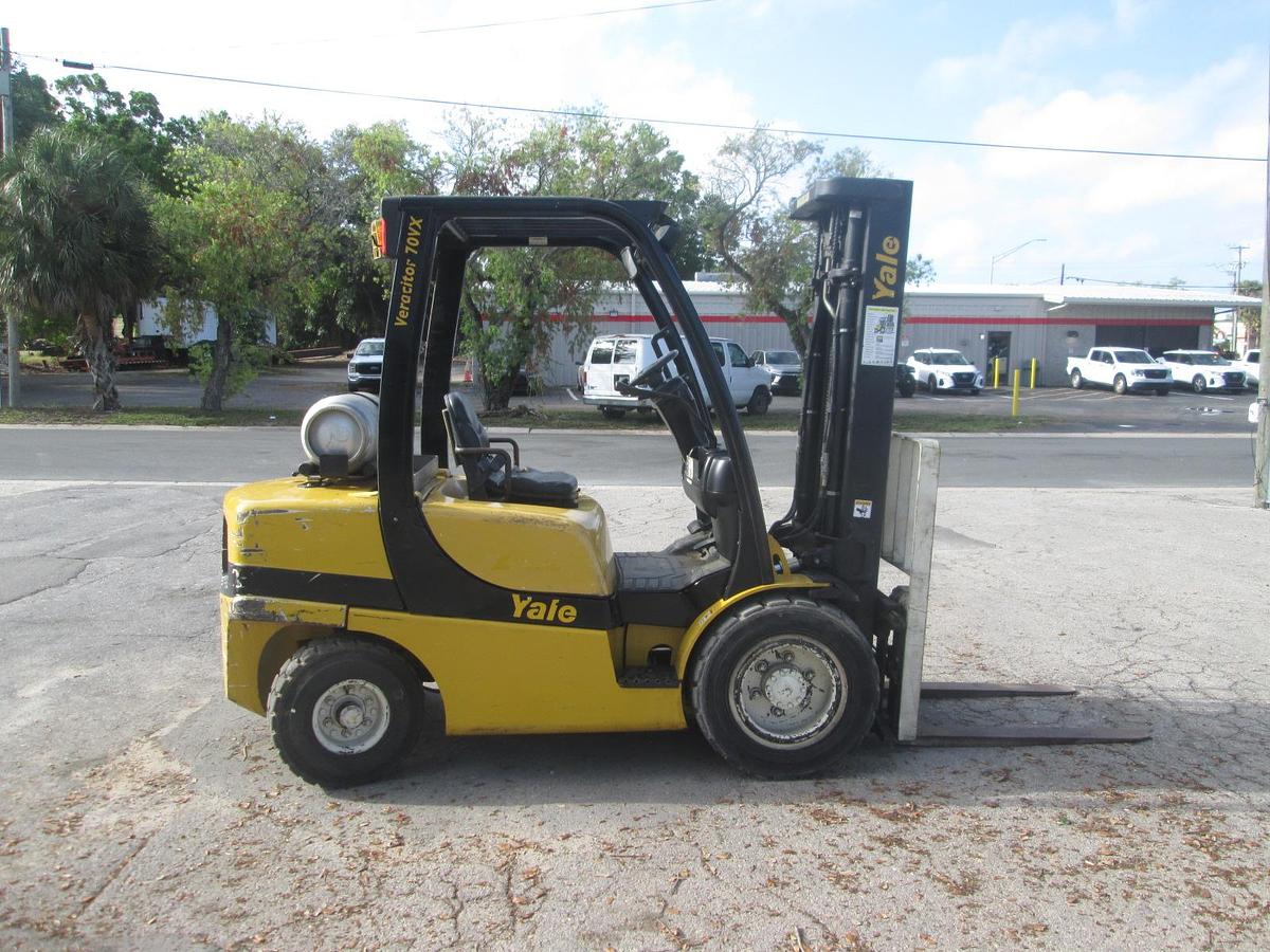 Used Yale GLP070VXE 6500 LB Forklift