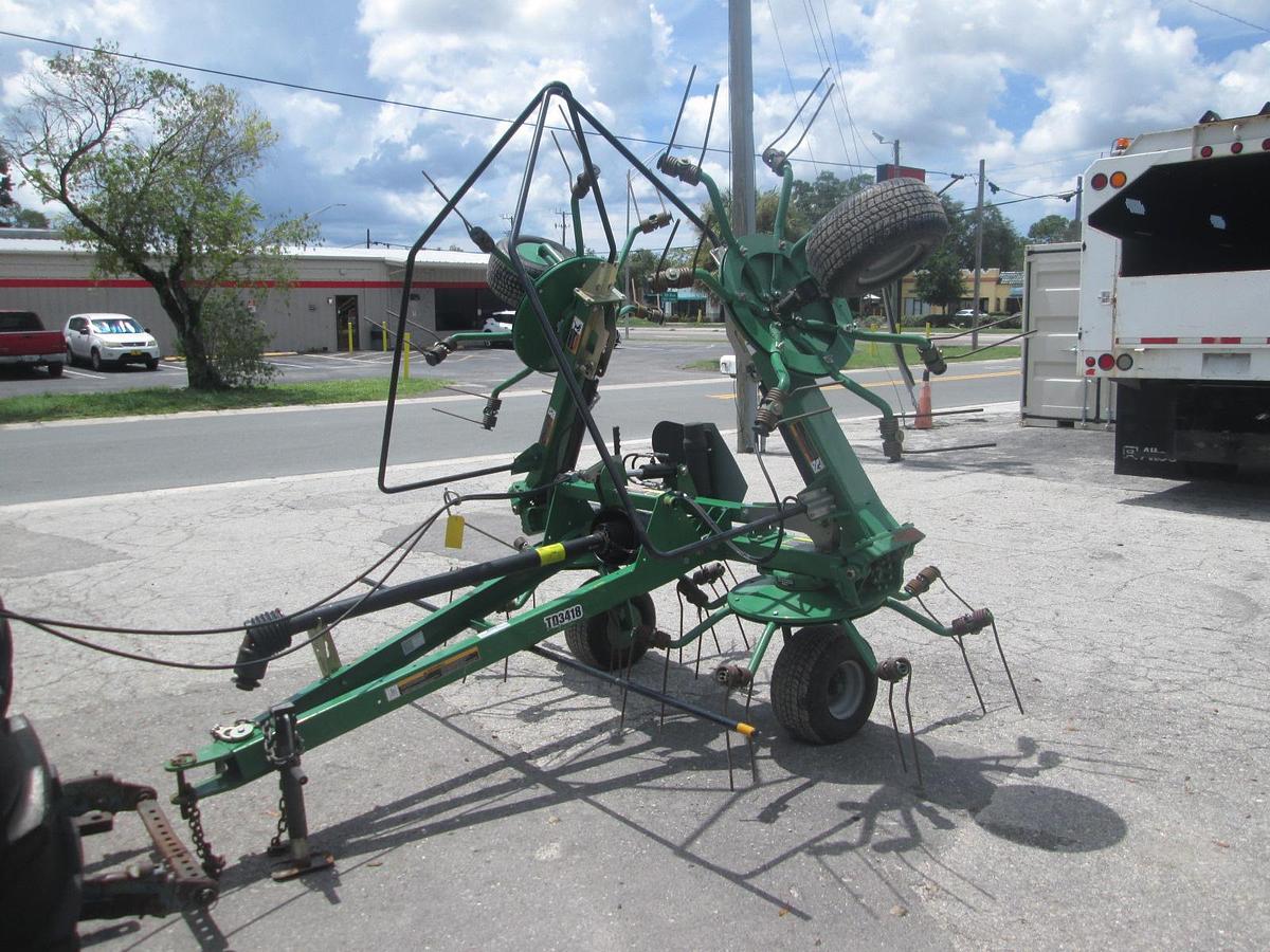 Used Frontier TD3418 Hay Tedder